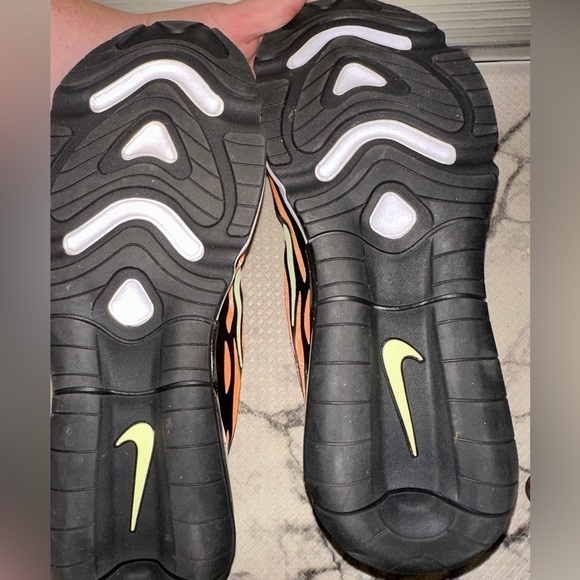 Nike Air Max Exosense atomic pink neon running shoes sneakers M 9 W 10.5 - Picture 5 of 11